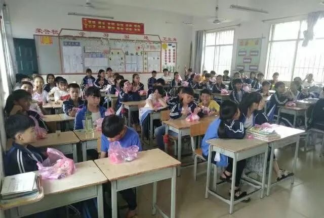 校服定制廠家認為，監(jiān)獄疫情爆發(fā)，對學生開學有影響嗎？