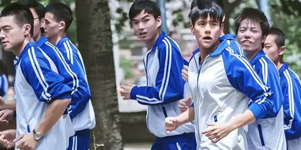 校服定制，校服設計